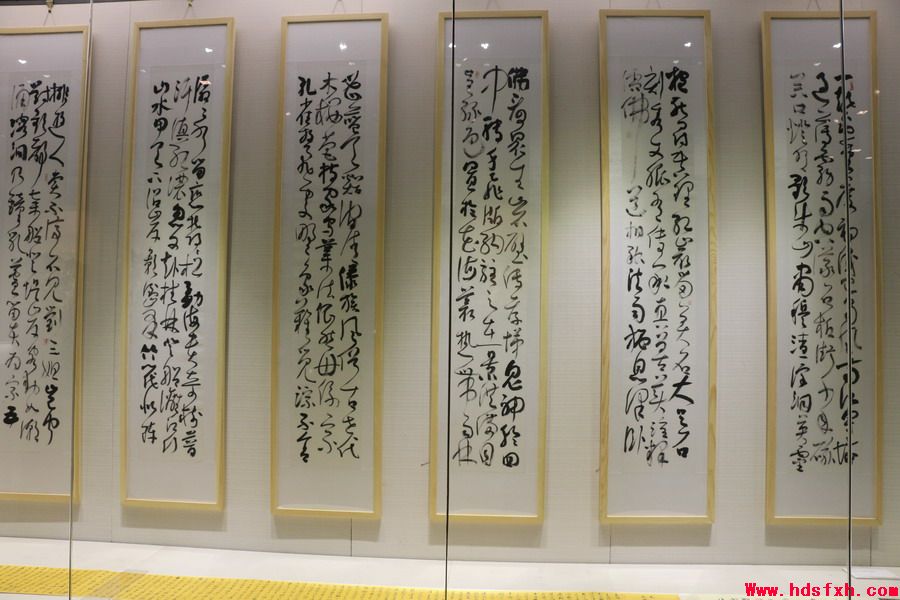 劲风朗怀——李琦书画展在邯郸博物馆开幕