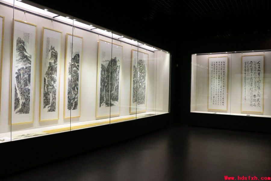 劲风朗怀——李琦书画展在邯郸博物馆开幕