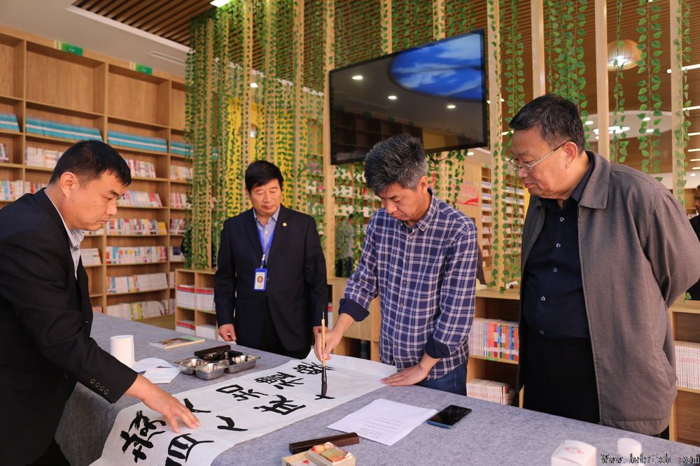 邯郸书协一行参加鸡泽青少年书协挂牌