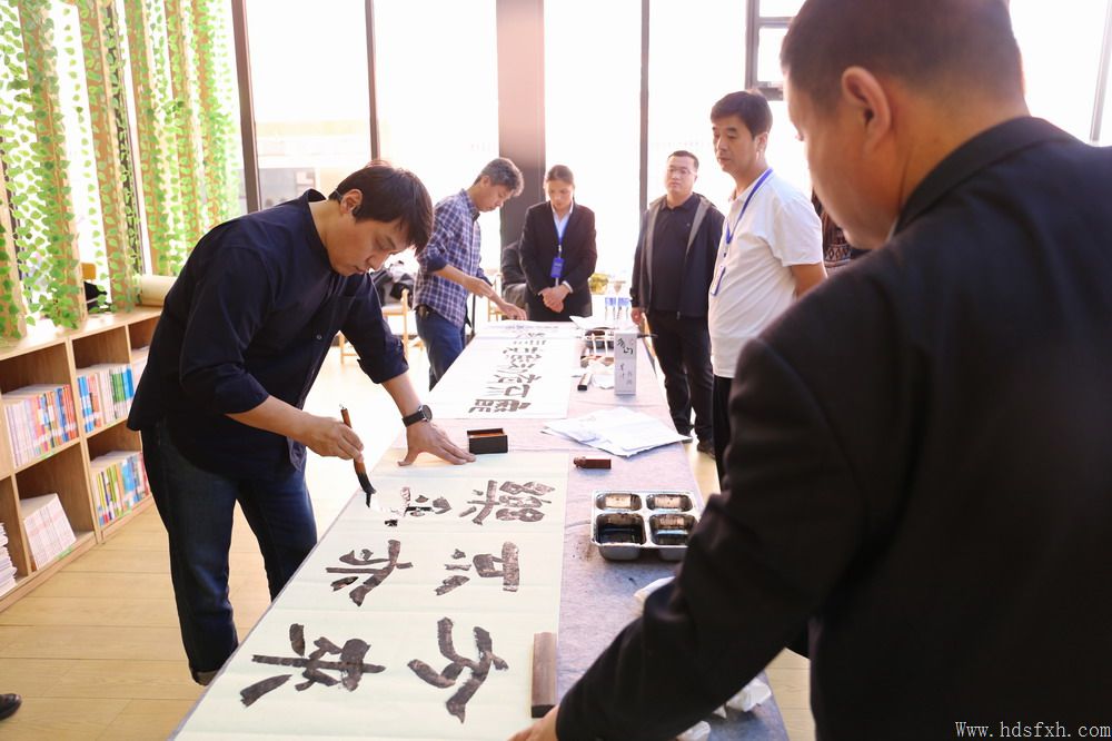 邯郸书协一行参加鸡泽青少年书协挂牌