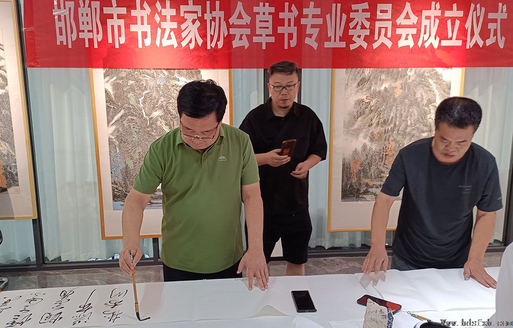鷨ЭίԱ