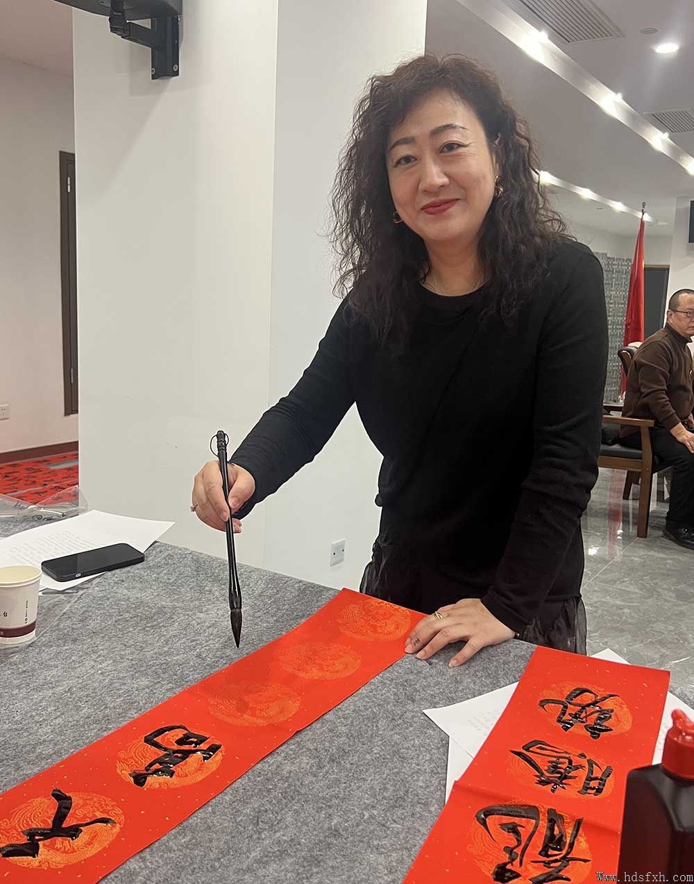 邯郸书协“新春特别行动-万福迎春”公益活动走进丛台区政府