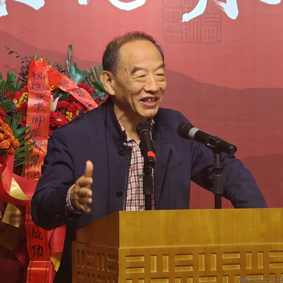 ���»���������ʷ����׭��չ���ں���������¡�ؿ�Ļ