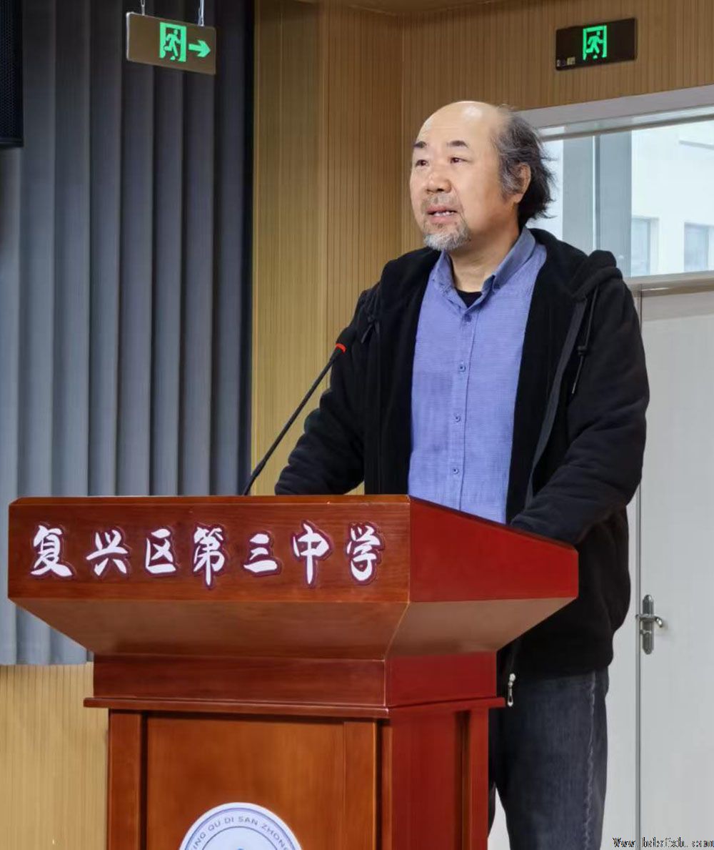 书香致远•墨韵校园—邯郸书协在复兴区三中举行“书香校园”授牌仪式